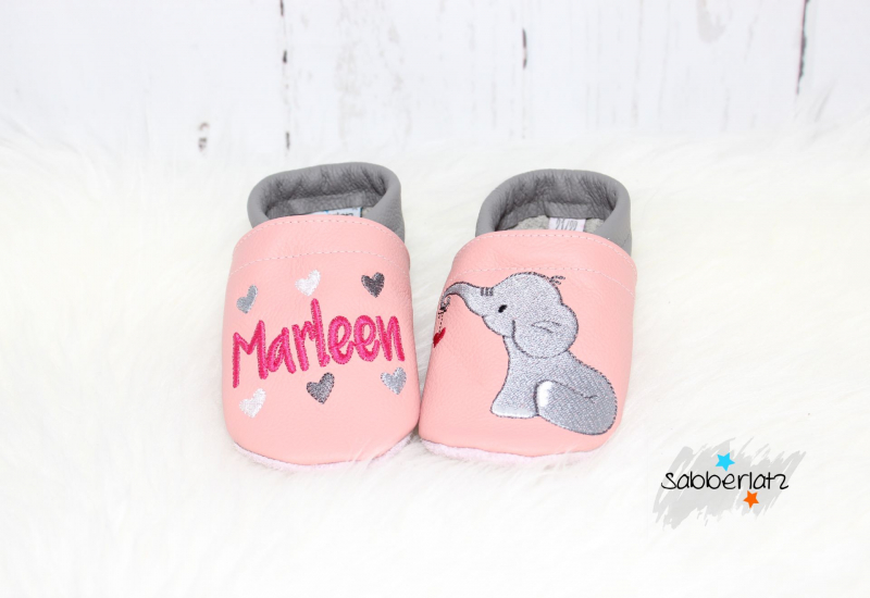 Elefanten-Puschen mit Herzanhänger