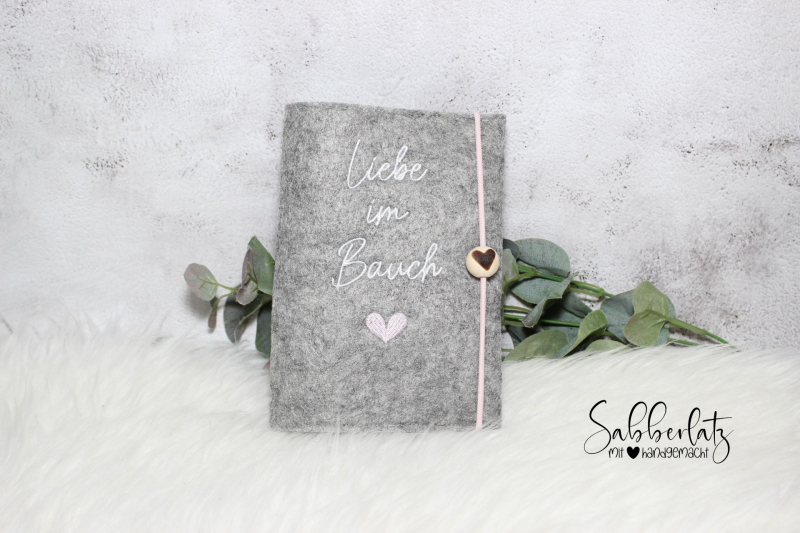 Preview: Mutterpasshülle Liebe im Bauch