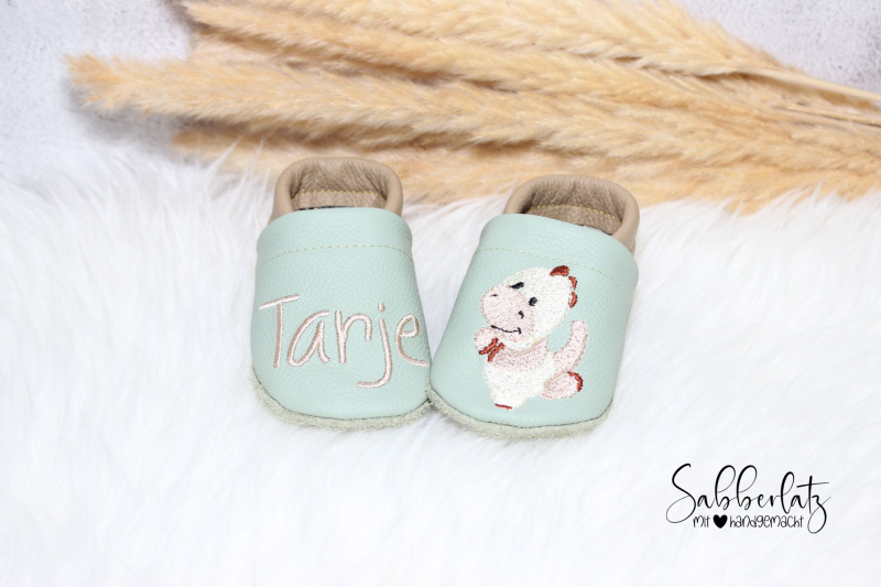 Preview: Dino-Puschen