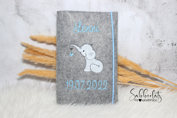 U-Heft-Hülle Elefant mit Herzanhänger